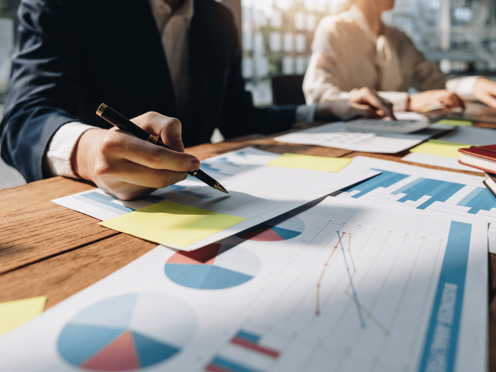 Futuro Empresarial: Tendencias Clave 2024-2025 en Planeación Estratégica Regional