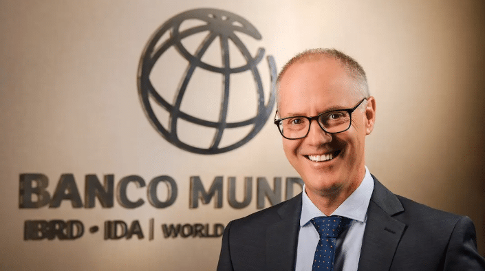 Peter Siegenthaler, gerente de País del Banco Mundial para Colombia, aborda las limitaciones y ajustes en las proyecciones de crecimiento para el país